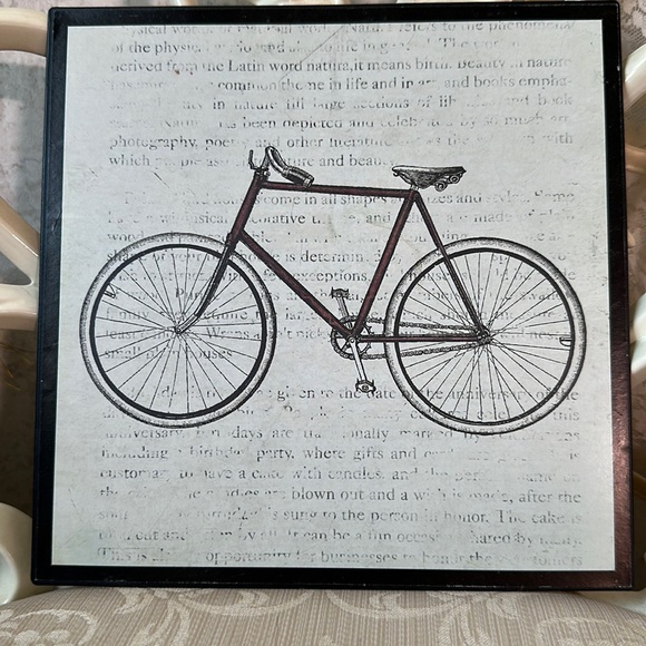 Source Unknown Other - Set of wall hanging plaques.